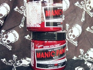 Read more about the article Manic Panic – Vampire Red Saç Boyası